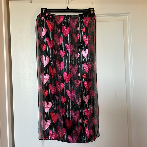 EUC pink, red & black rectangular scarf with sketch style scribble heart pattern - Picture 1 of 6